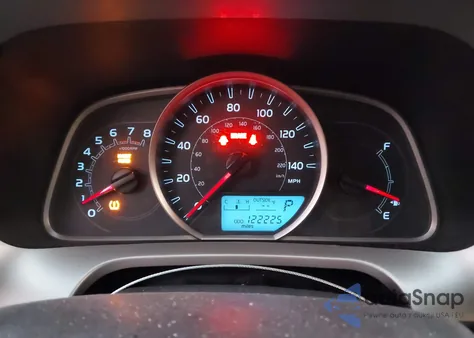 2015 Toyota Rav4 Xle z USA, uszkodzony, nr VIN 2T3WFREV1FW176979